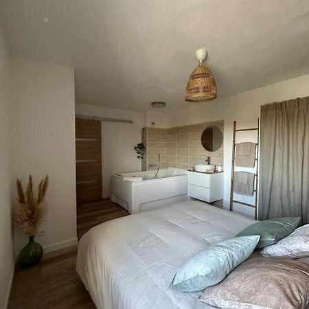 Romantique Room Muret Exterior photo